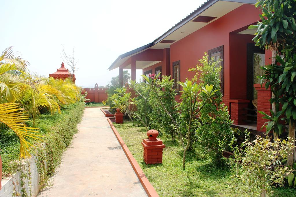 Gracious Bagan Hotel New Bagan Exterior photo