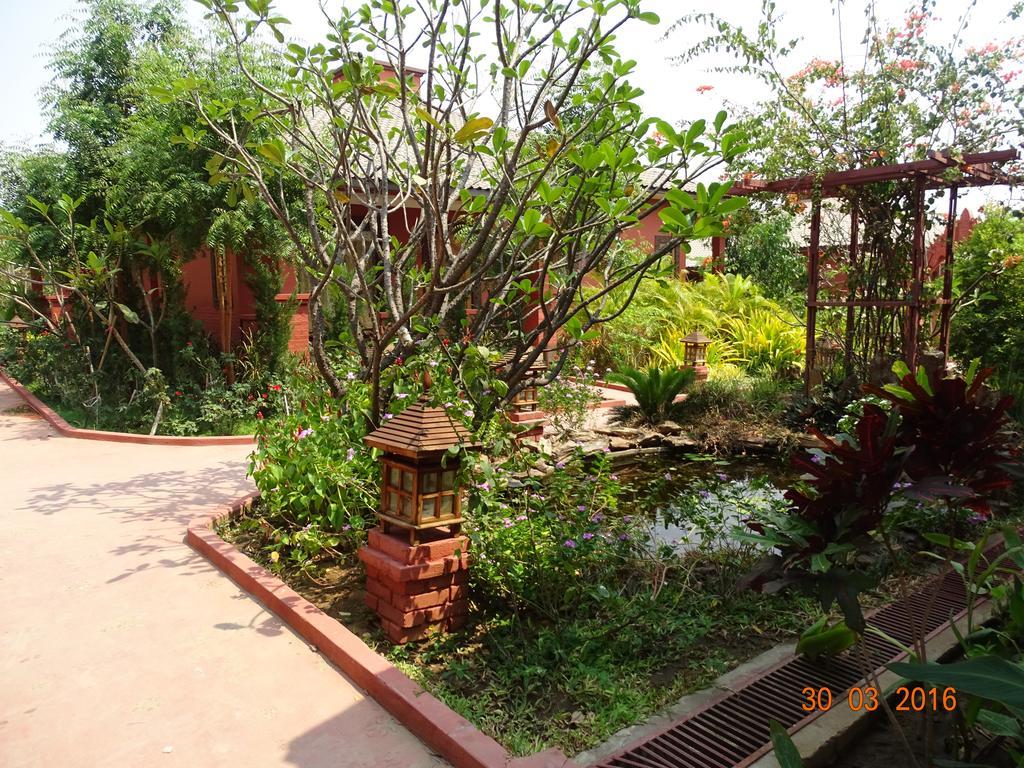 Gracious Bagan Hotel New Bagan Exterior photo